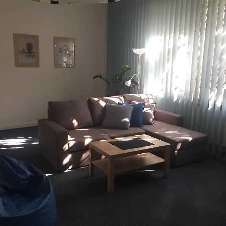 Blue Apartment In Beautiful English Style Garden With Atmosphere Prag Exteriör bild
